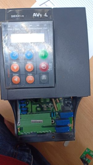 Частотный преобразователь SIEIDrive AVy-L, 7.5 kW