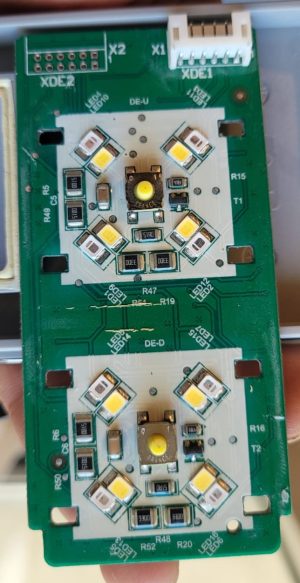 plata-knopok-posta-vyzova-dve-knopki-vverh-i-vniz-schindler-3300-5500.jpeg Плата кнопок поста вызова (две кнопки, вверх и вниз), Schindler 3300, 5500