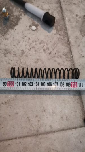 pruzhina-otvodki-privoda-dverej-115×18-mm.jpeg Пружина отводки привода дверей 115x18 мм