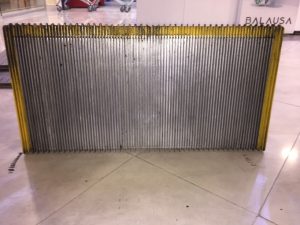 stupen-eskalatora-alyuminievaya-800-mm-s.jpg Ступень эскалатора алюминиевая 800 мм, с желт демаркационными линиями, OTIS 506NCE/508XO